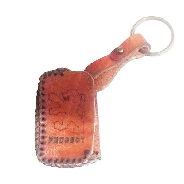 جاسوییچی خودرو چرم طرح پژو کد 10374